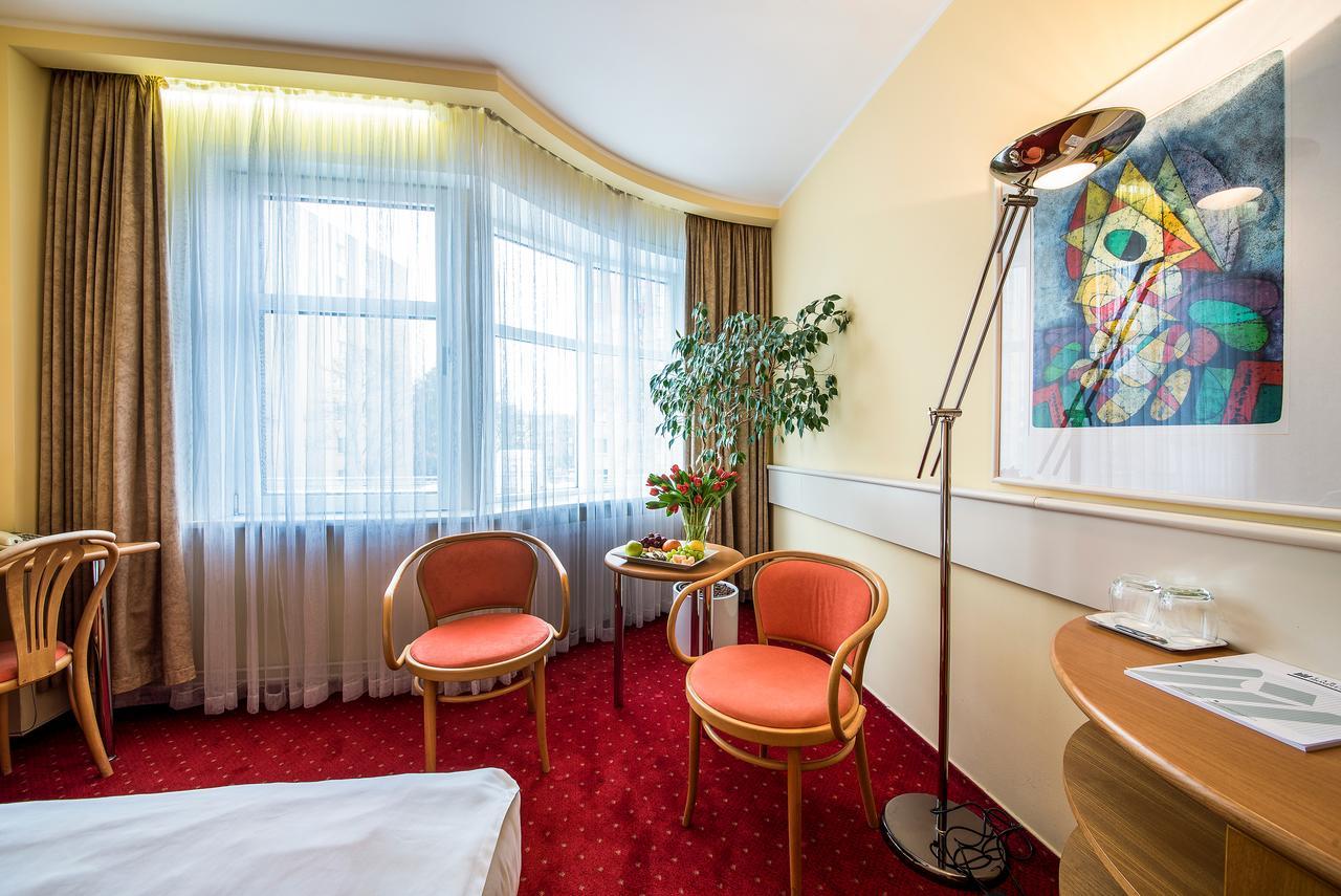 Hotel Jana Přerov Exteriör bild