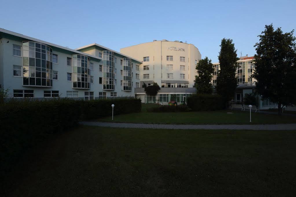 Hotel Jana Přerov Exteriör bild
